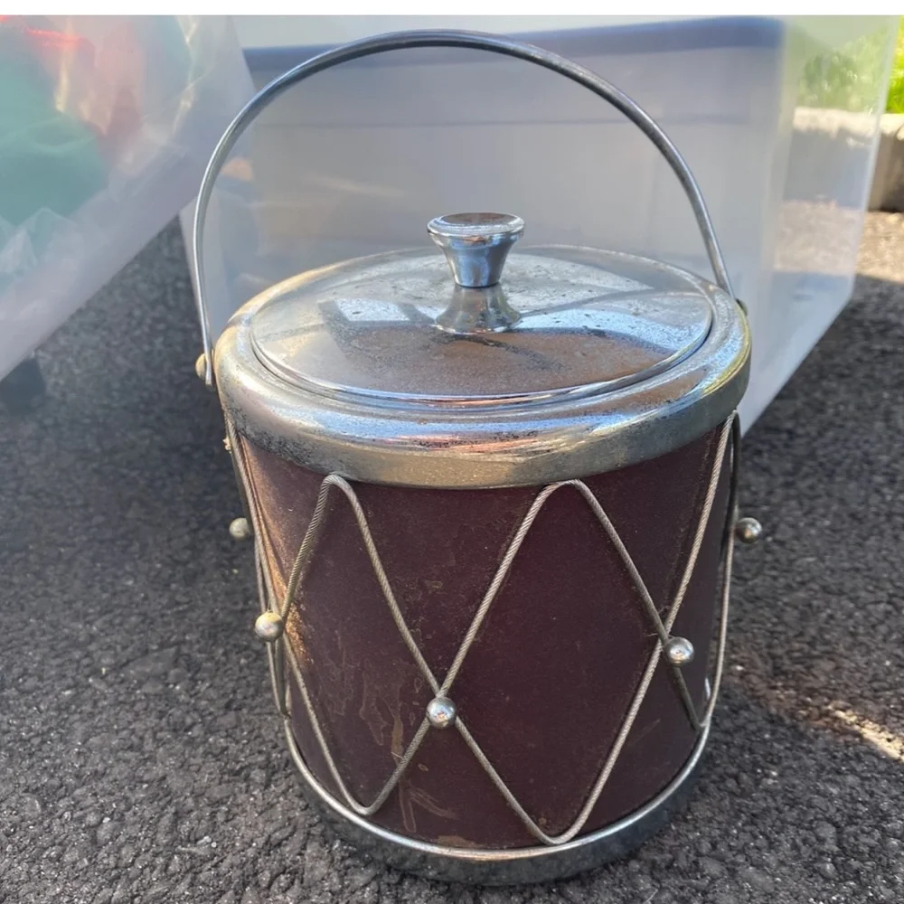 Vintage Music ice bucket from 70s